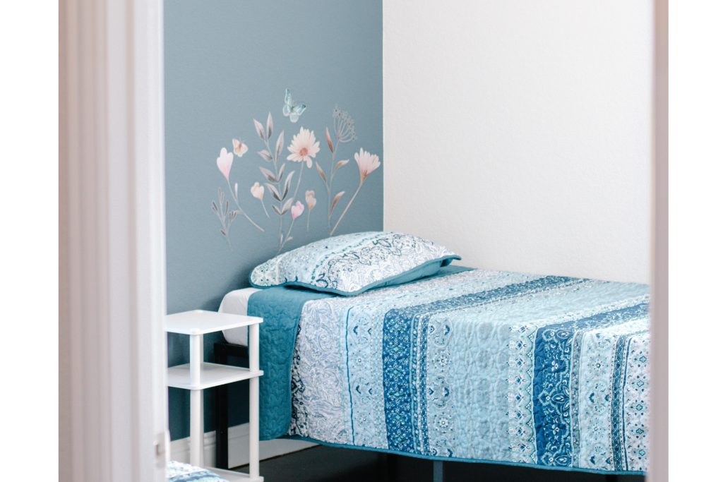 DecorAndDetails-Maples-BBH-MM-12_crop_backdrop