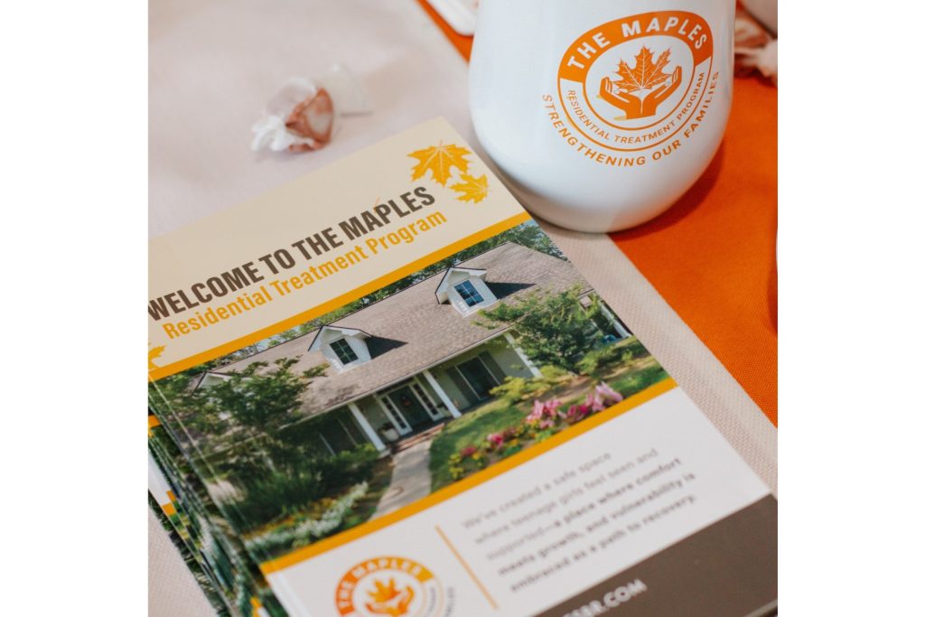 DecorAndDetails-Maples-BBH-MM-8_crop_backdrop